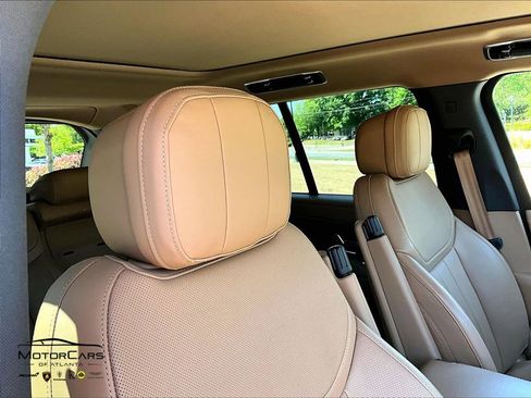 Used 2024 Land Rover Range Rover SE image 32