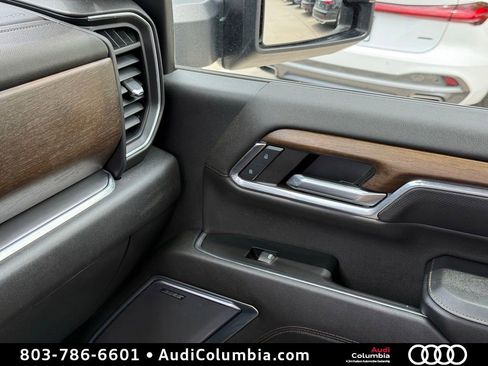Used 2024 Chevrolet Silverado 3500 High Country w/ High Country Premium Package AWD/4WD image 31