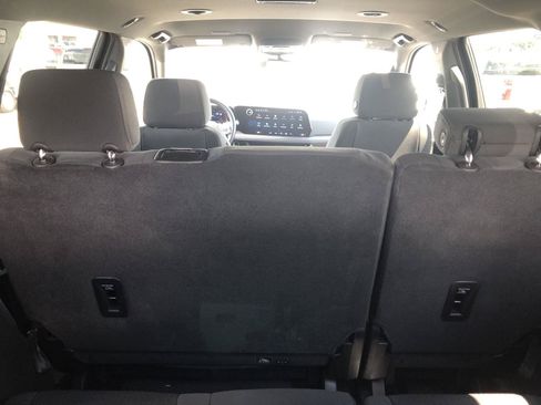 Used 2025 Chevrolet Tahoe LS AWD/4WD image 6