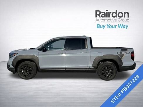 Used 2023 Honda Ridgeline Black Edition image 4