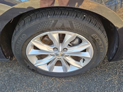 Used 2023 Chevrolet Malibu LT image 16