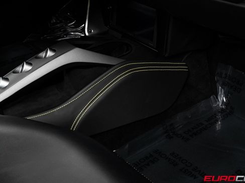 Used 2018 Ferrari 488 GTB image 38