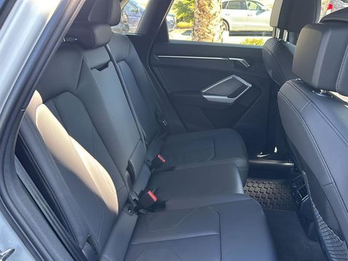 Used 2025 Audi Q3 2.0T Premium w/ Convenience Plus Package image 15