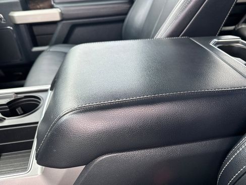 Used 2022 Ford F250 Lariat w/ Lariat Value Package image 32