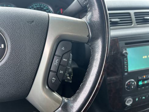 Used 2010 GMC Yukon XL Denali image 21