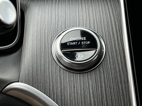 Certified 2025 Mercedes-Benz GLC 300 4MATIC image 31