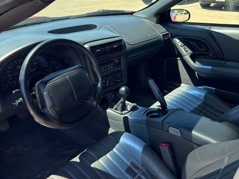 Used 1998 Chevrolet Camaro Z28 w/ SS Performance/Appearance Pkg RWD image 16
