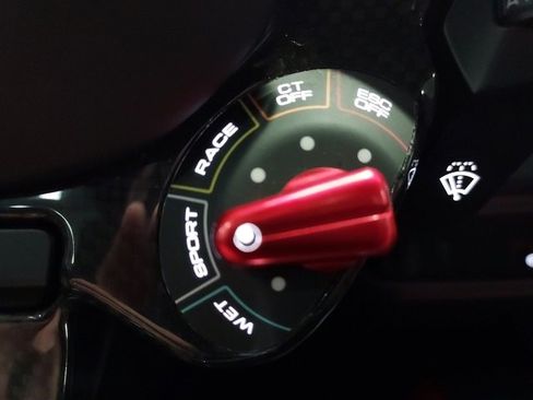 Used 2021 Ferrari F8 Tributo image 26