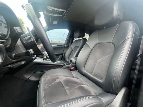 Used 2019 Porsche Macan image 13