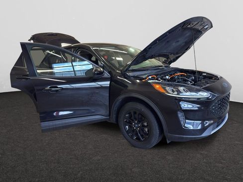 Used 2020 Ford Escape SE Sport AWD/4WD image 7