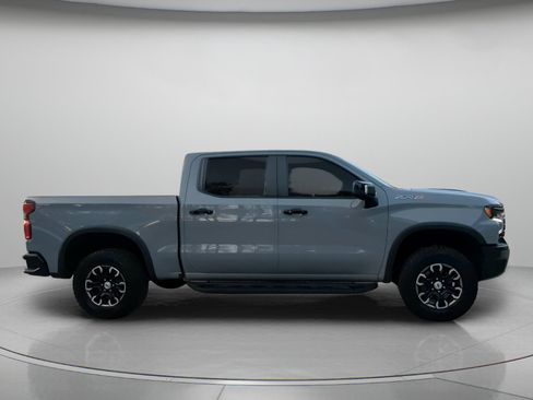 Used 2024 Chevrolet Silverado 1500 ZR2 w/ Technology Package AWD/4WD image 33