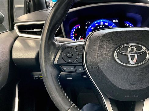 Used 2020 Toyota Corolla XSE image 18