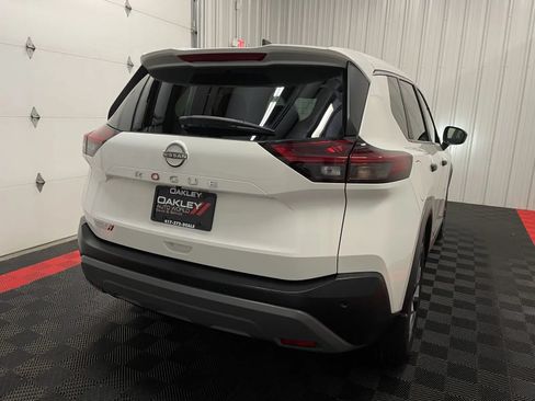 Used 2023 Nissan Rogue S FWD image 14