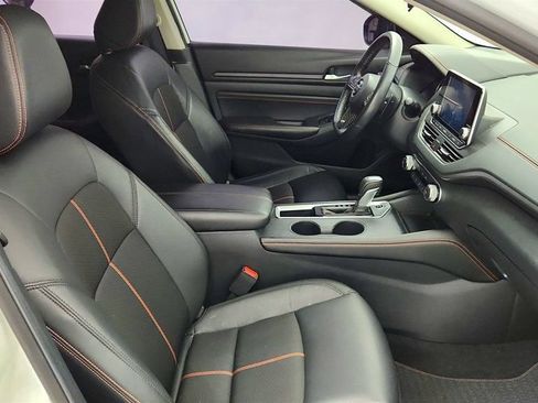 Used 2022 Nissan Altima 2.5 SR FWD image 20