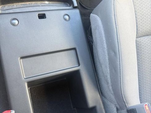 Used 2012 Ford F150 XLT w/ XLT Chrome Pkg image 24