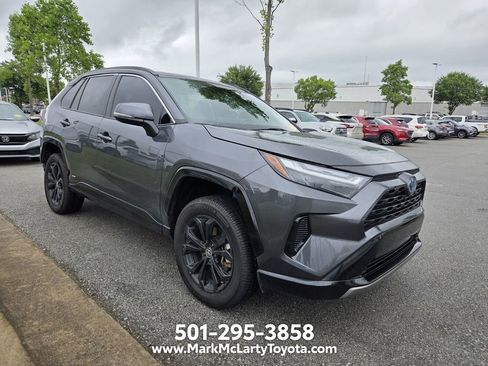 Used 2023 Toyota RAV4 SE AWD/4WD image 2