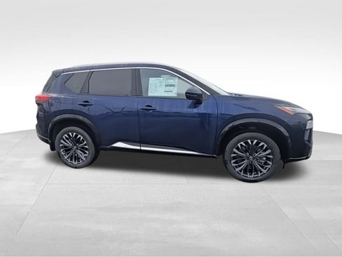 New 2026 Nissan Rogue Platinum image 10