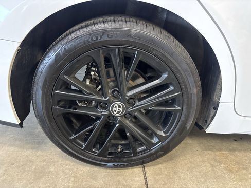 Certified 2025 Toyota Camry SE image 32