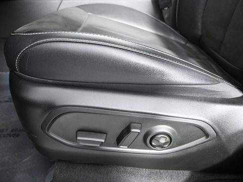 Used 2022 Jeep Grand Cherokee Altitude image 21