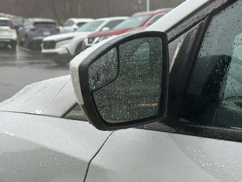 Used 2018 Ford Focus SE image 11