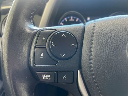Used 2016 Toyota RAV4 XLE AWD/4WD image 11