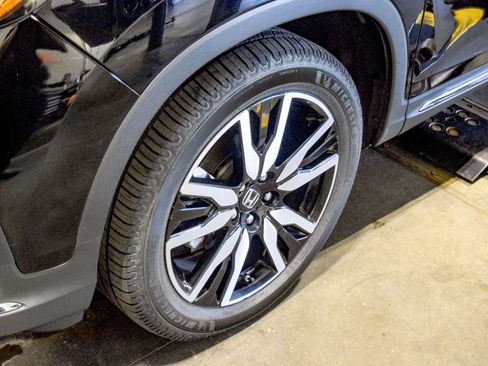 Used 2019 Honda Pilot Touring image 23