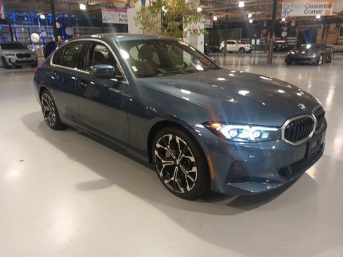 Used 2025 BMW 330i xDrive Sedan w/ Premium Package AWD/4WD image 1