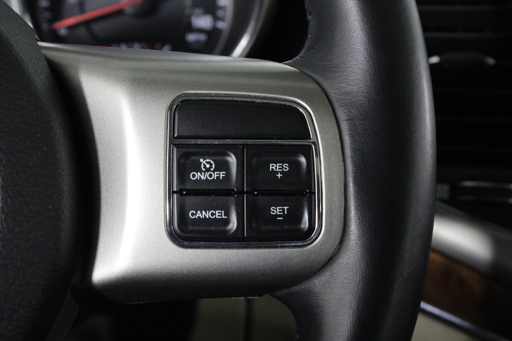 Used 2012 Jeep Grand Cherokee Limited w/ Trailer Tow Group RWD image 27