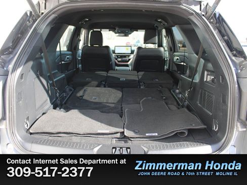 Used 2025 Ford Explorer ST-Line w/ ST-Line Street Pack image 7