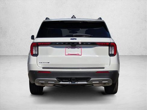 New 2026 Ford Explorer Active w/ Active Comfort Package image 6
