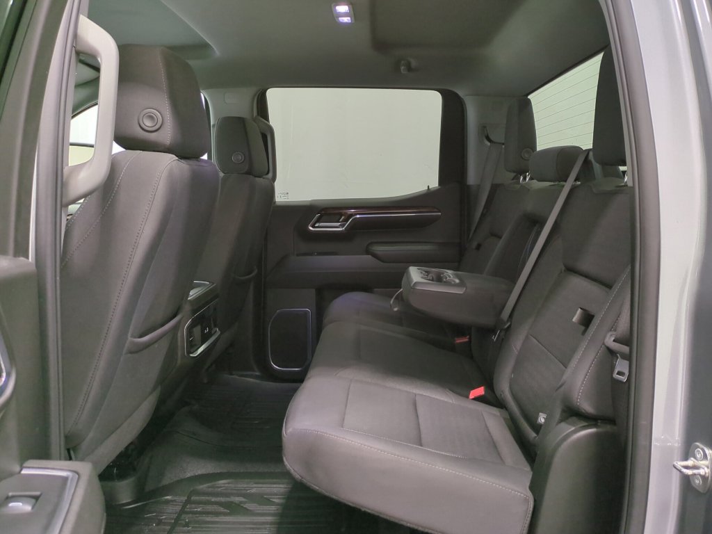 Used 2024 GMC Sierra 1500 Elevation w/ LPO, Elevation Black Package AWD/4WD image 17