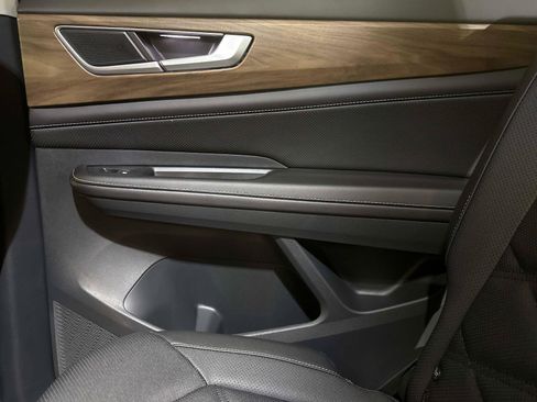 New 2026 Volkswagen Atlas SE image 15