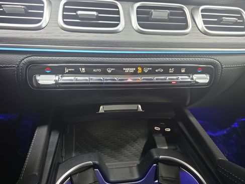 Used 2024 Mercedes-Benz GLE 450e 4MATIC image 24