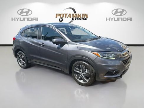 Used 2021 Honda HR-V EX-L image 3