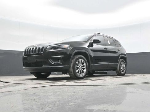 Used 2020 Jeep Cherokee Latitude Lux w/ Comfort/Convenience Group image 26