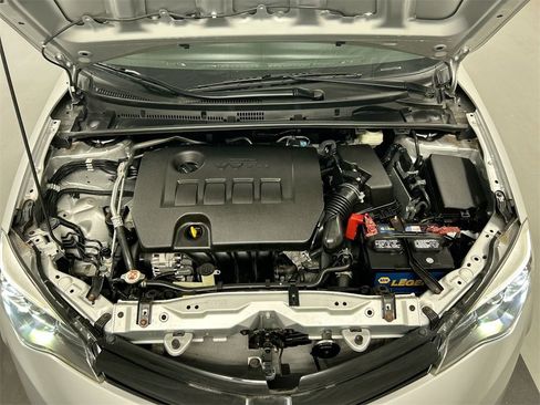 Used 2018 Toyota Corolla L image 25