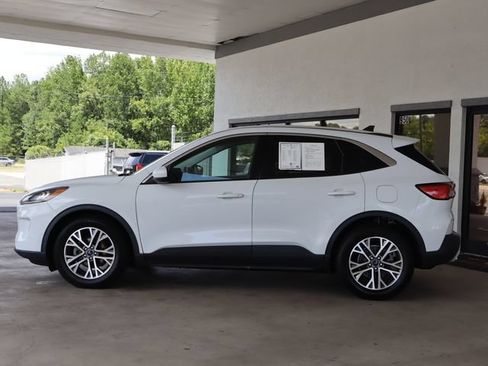 Used 2022 Ford Escape SEL FWD image 2