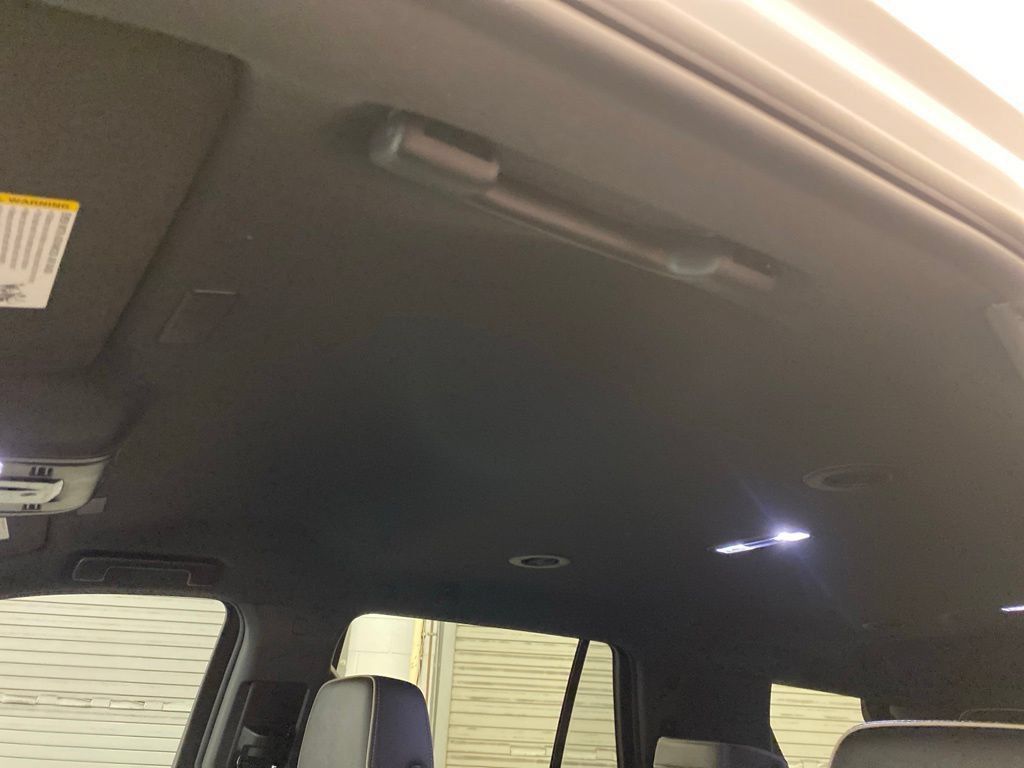 Used 2026 GMC Yukon Elevation AWD/4WD image 17