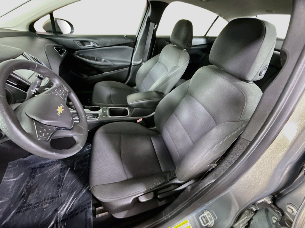 Used 2017 Chevrolet Cruze LT FWD image 23