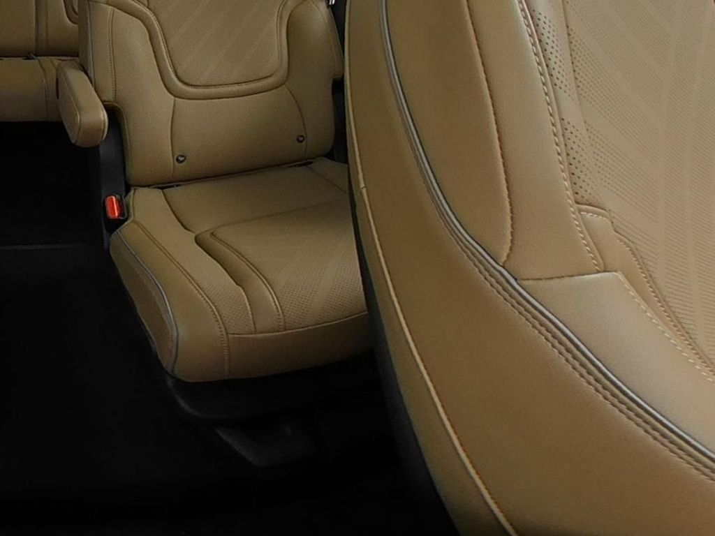 New 2026 INFINITI QX80 Luxe w/ Cargo Package AWD/4WD image 29