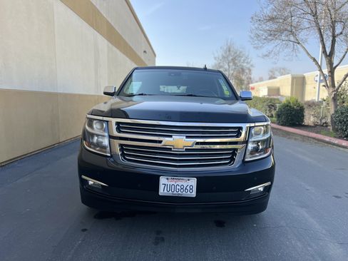 Used 2017 Chevrolet Suburban Premier image 3