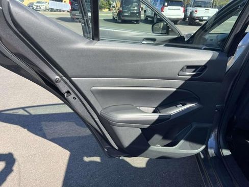 Used 2024 Nissan Altima 2.5 SV image 15