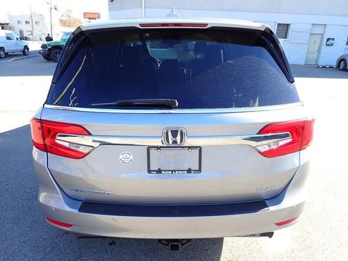 Used 2018 Honda Odyssey Elite image 4