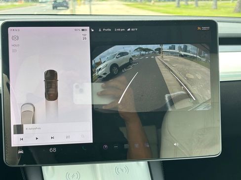 Used 2022 Tesla Model Y Long Range AWD/4WD image 19
