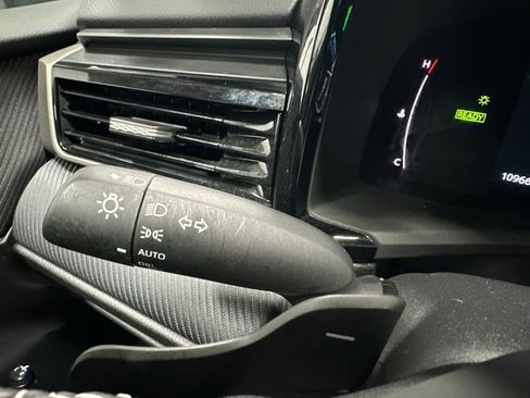 Used 2026 Toyota Camry SE FWD image 21