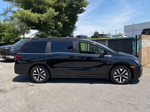 Used 2025 Honda Odyssey EX-L image 9