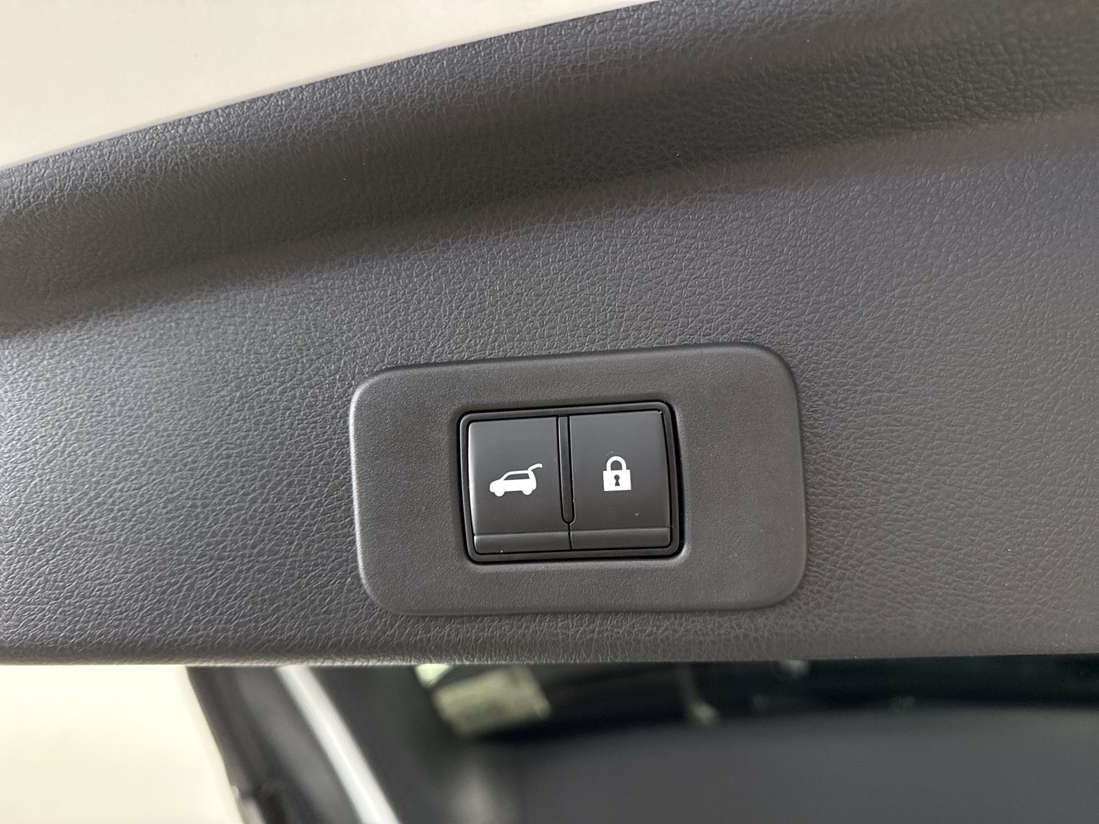 Certified 2025 Nissan Murano SL AWD/4WD image 37