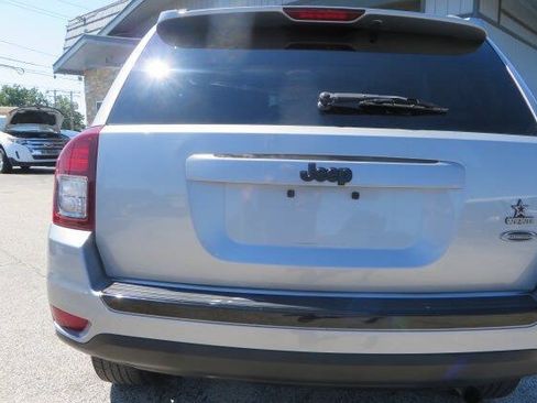 Used 2015 Jeep Compass Sport w/ Power Value Group FWD image 8