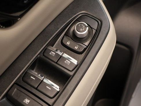 Certified 2025 Subaru Forester Limited image 10