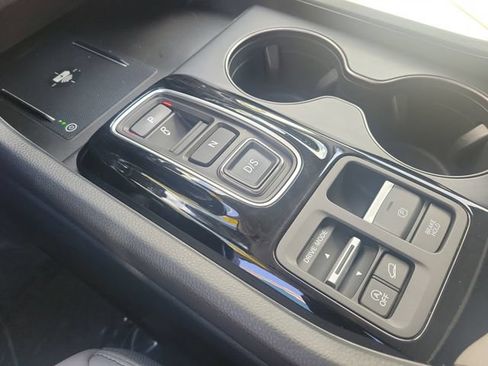 Used 2024 Honda Pilot EX-L image 32